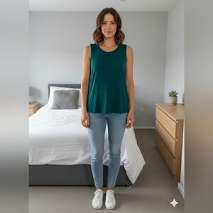 Nine West Essential Easy High-Neck Tank Tiki Green Size Large (EUC)